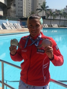 Ana Marcela Cunha e as medalhas 